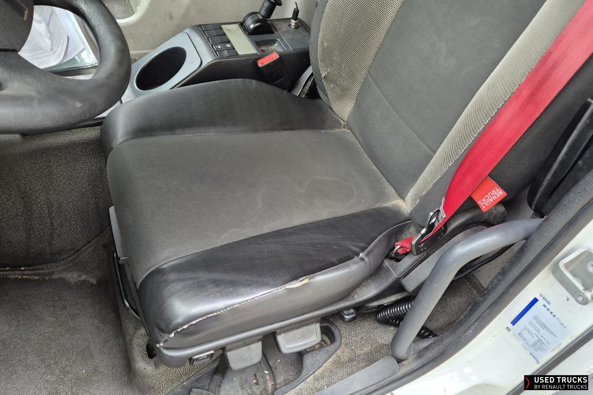 Renault Trucks D Wide 320