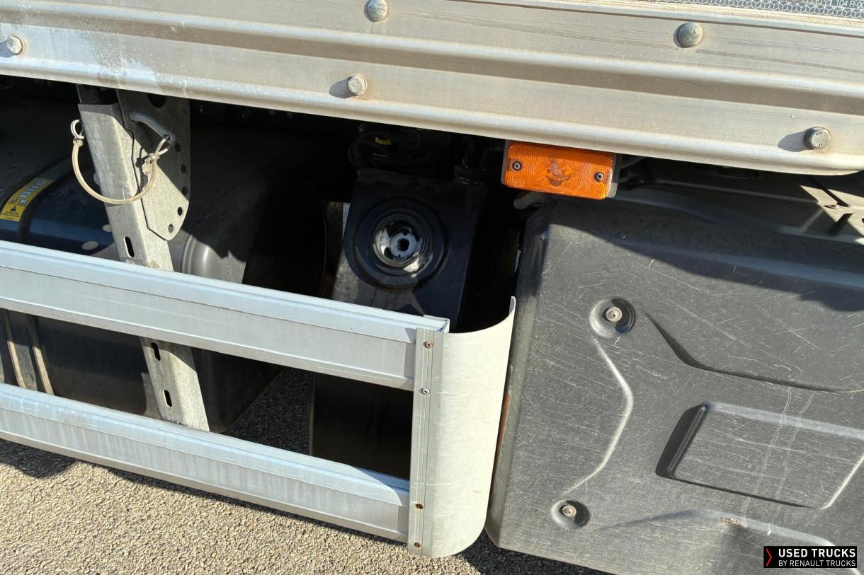 Renault Trucks D Cab 2.1 250