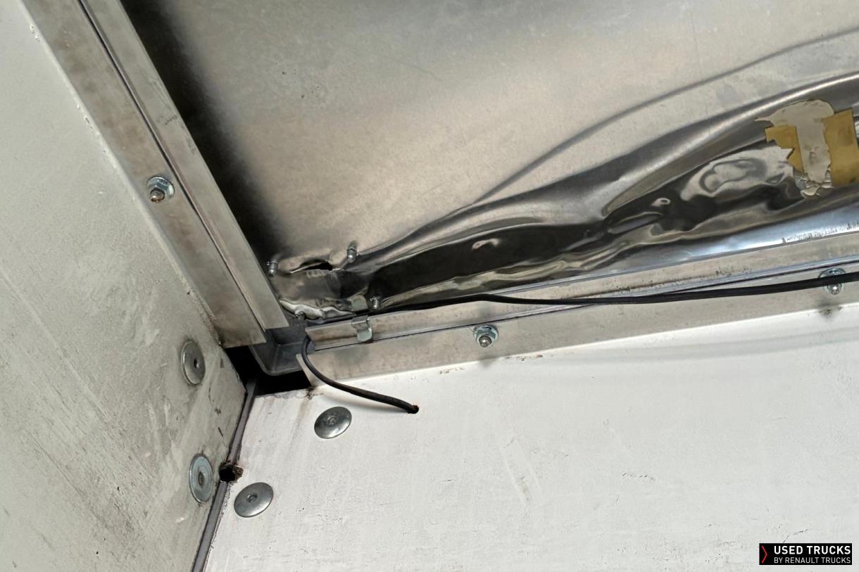 Renault Trucks D Cab 2.1 250
