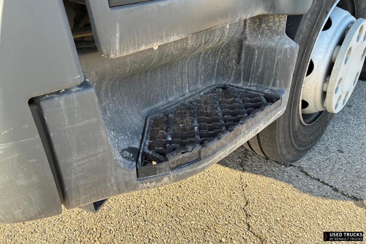 Renault Trucks D Cab 2.1 250
