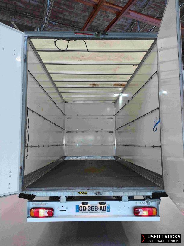 Renault Trucks Master 