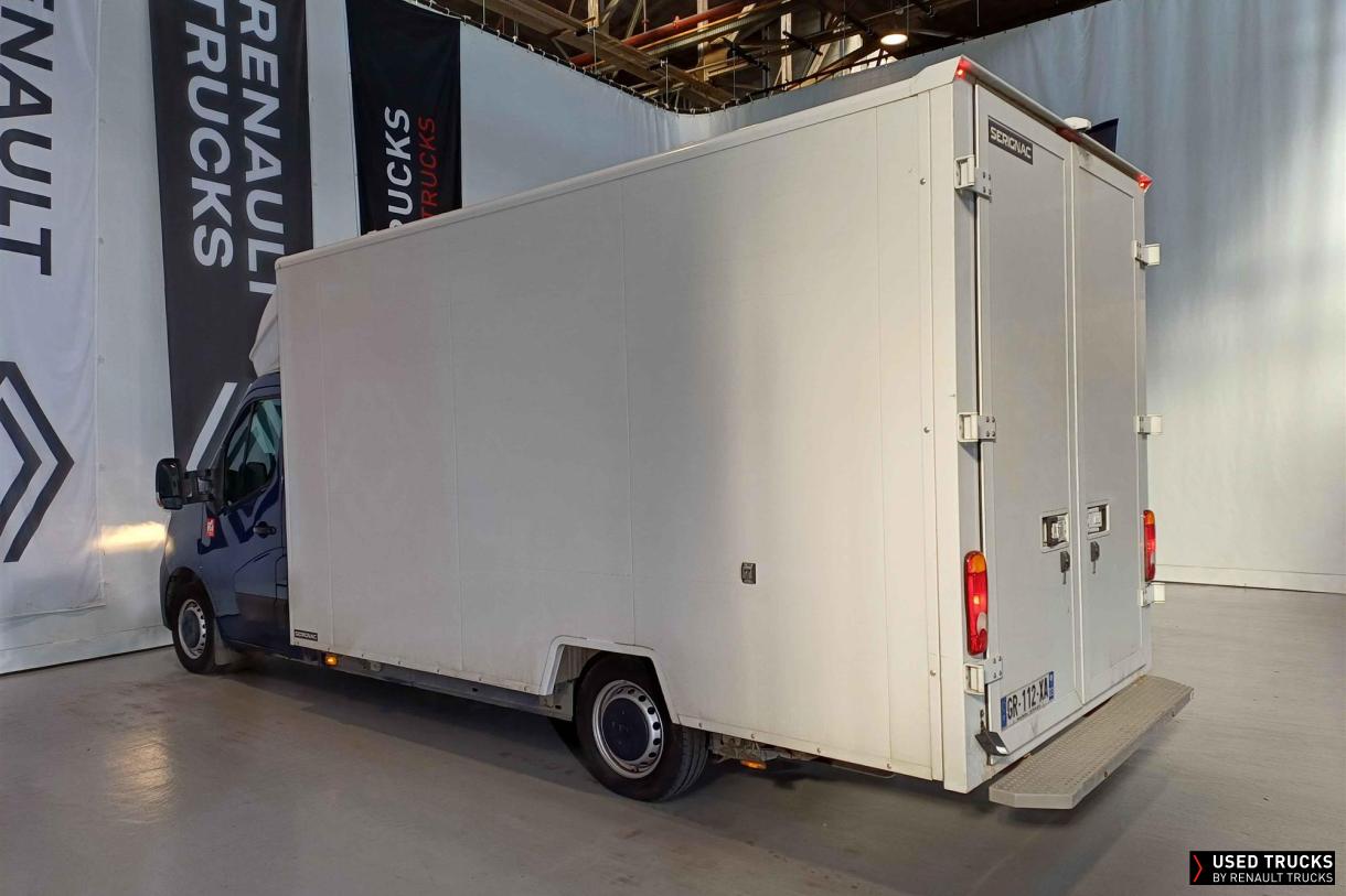 Renault Trucks Master 145
