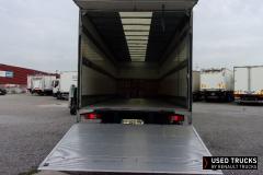 Renault Trucks D
                                          240