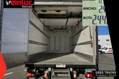 Renault Trucks D
                                          240