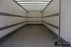 Renault Trucks D
                                          240