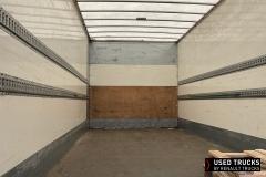 Renault Trucks D
                                          210