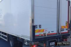 Renault Trucks D
                                          240