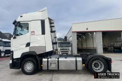 Renault Trucks T High
                                          520