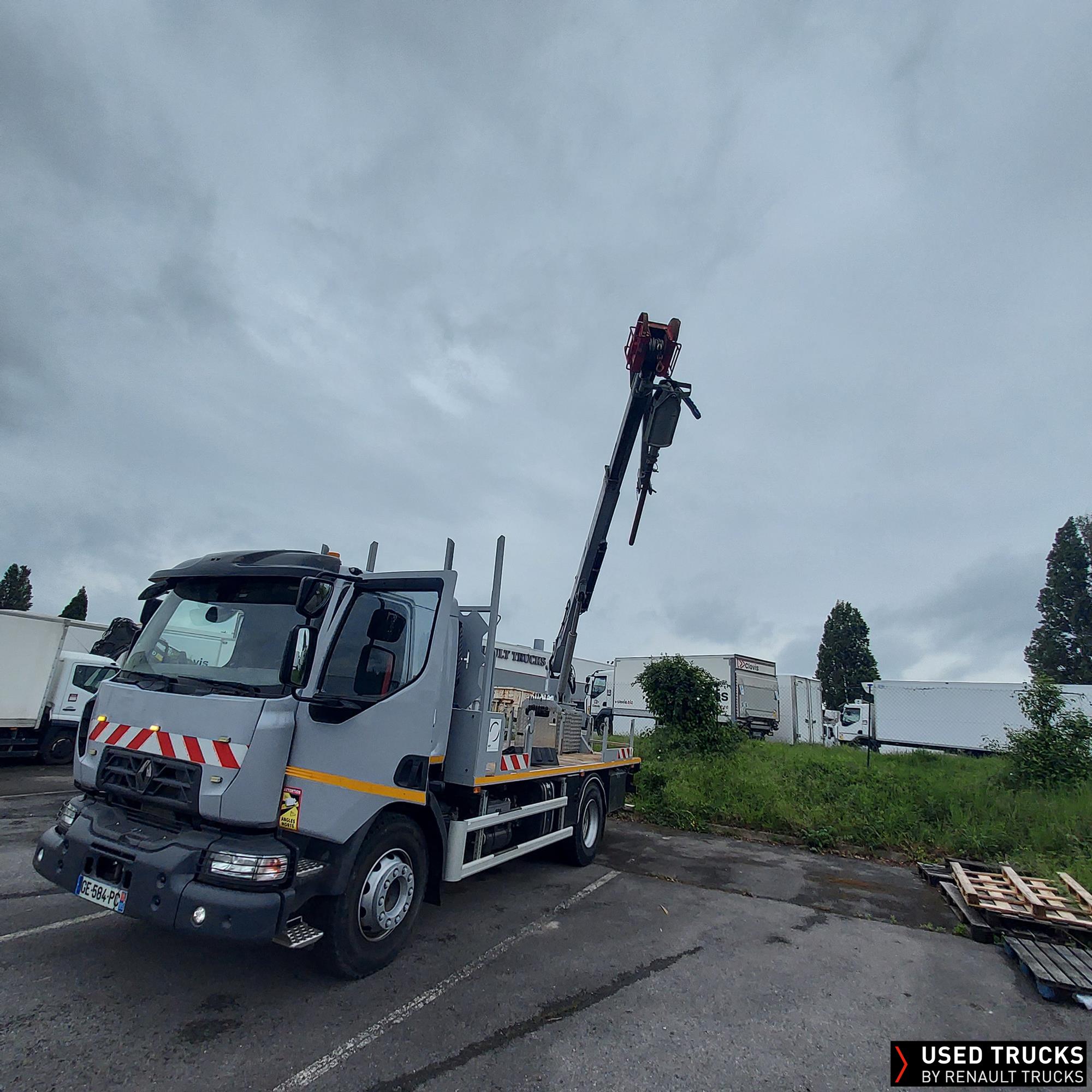 Renault Trucks D Cab 2.1 250 No offer