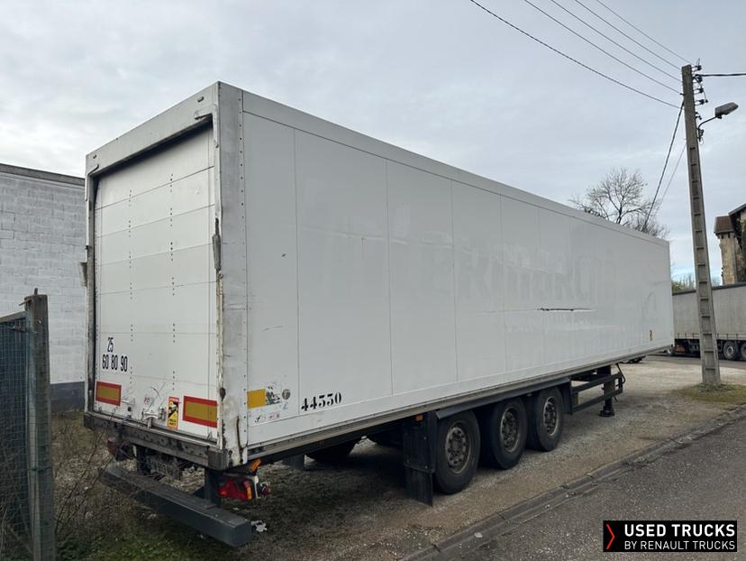 Renault Trucks SCHMITZ CARGOBULL  No offer